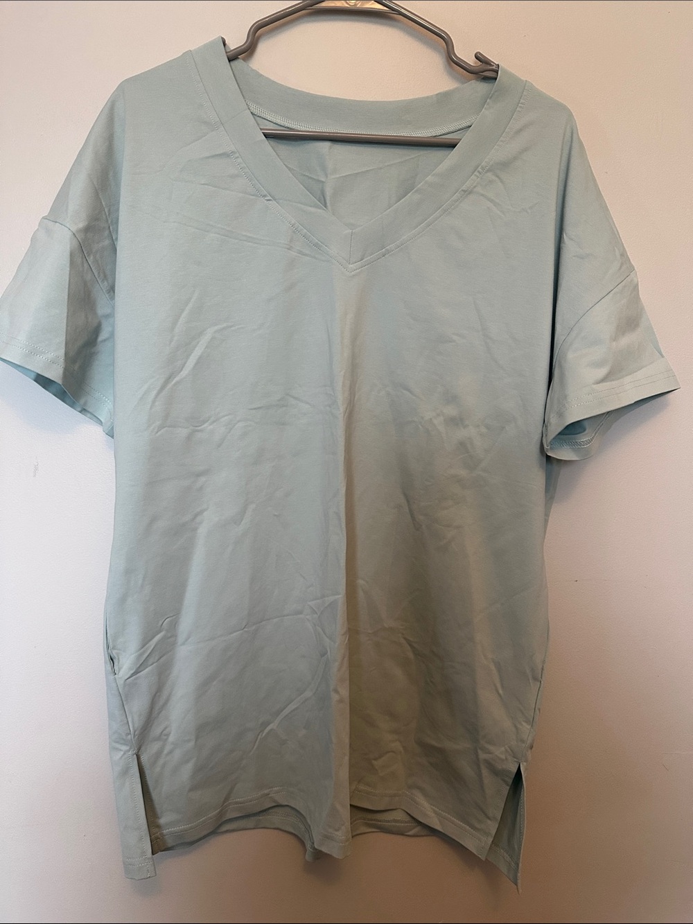 Light Seafoam Set V-Neck Short Sleeve Tee With Pockets and Matching Shorts Med